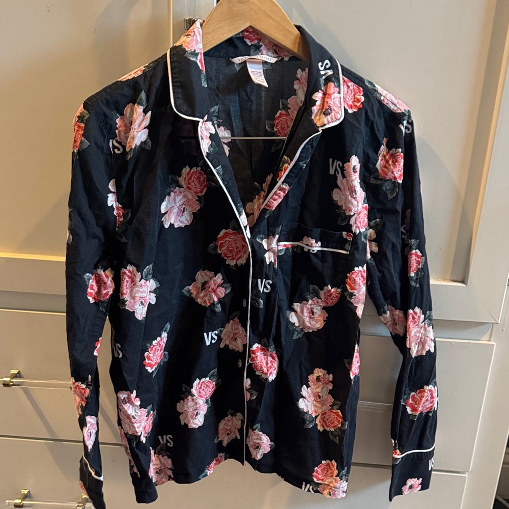 XS Victoria’s Secret Black Pink Floral Pajama Top Only